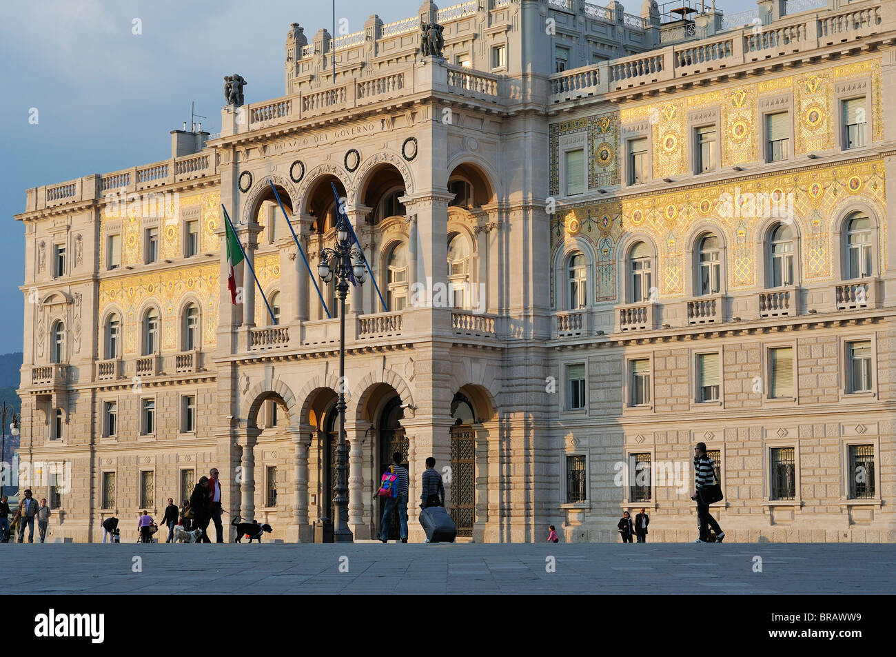 Palazzo del governo hi-res stock photography and images - Alamy