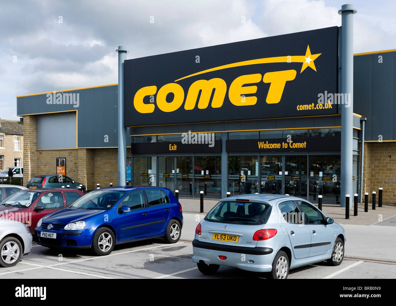 Comet superstore, Leeds Road Retail Park, Leeds Road, Huddersfield