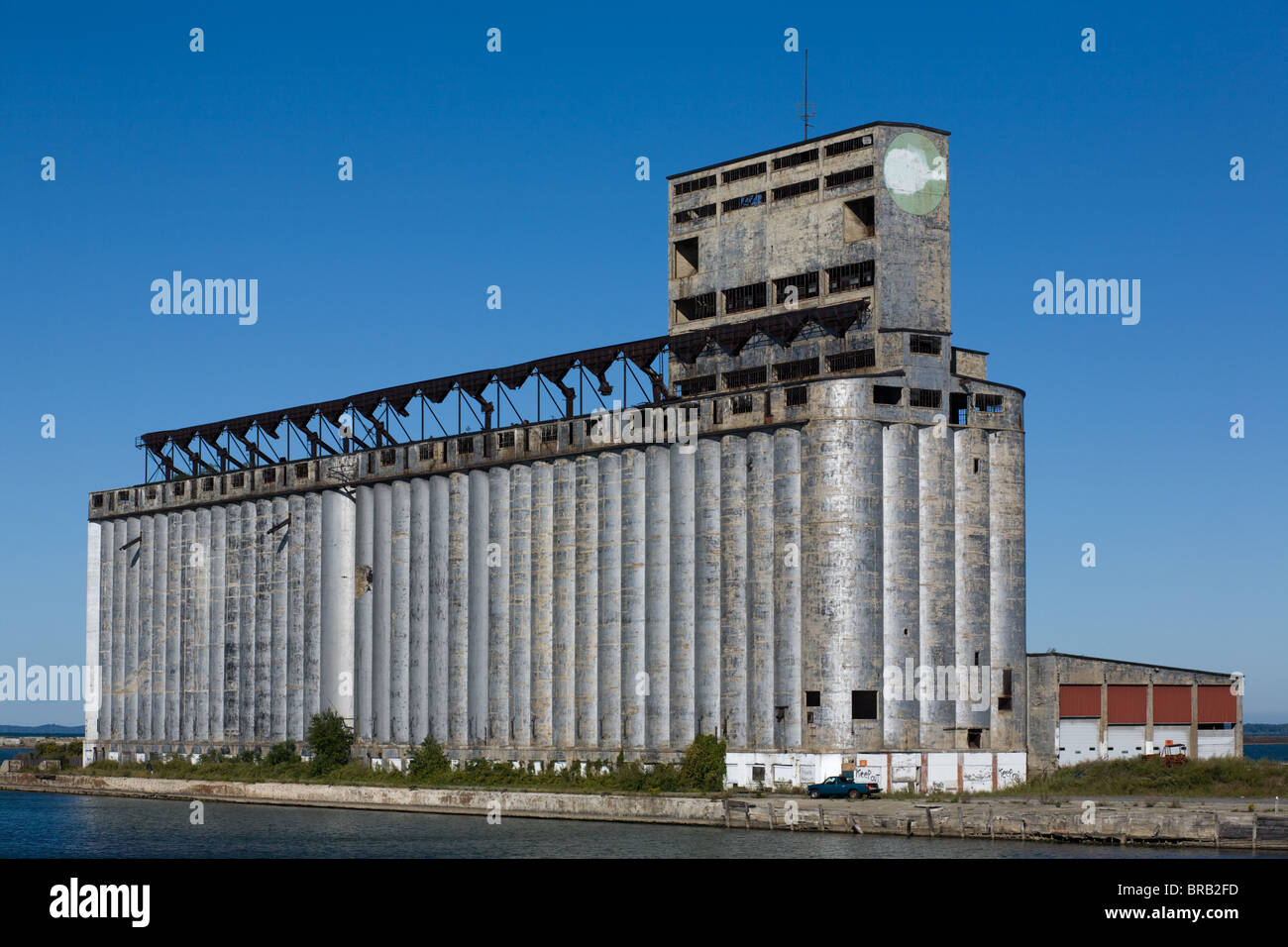 Example of poured concrete grain elevator aka grain silo, Buffalo, New York Stock Photo