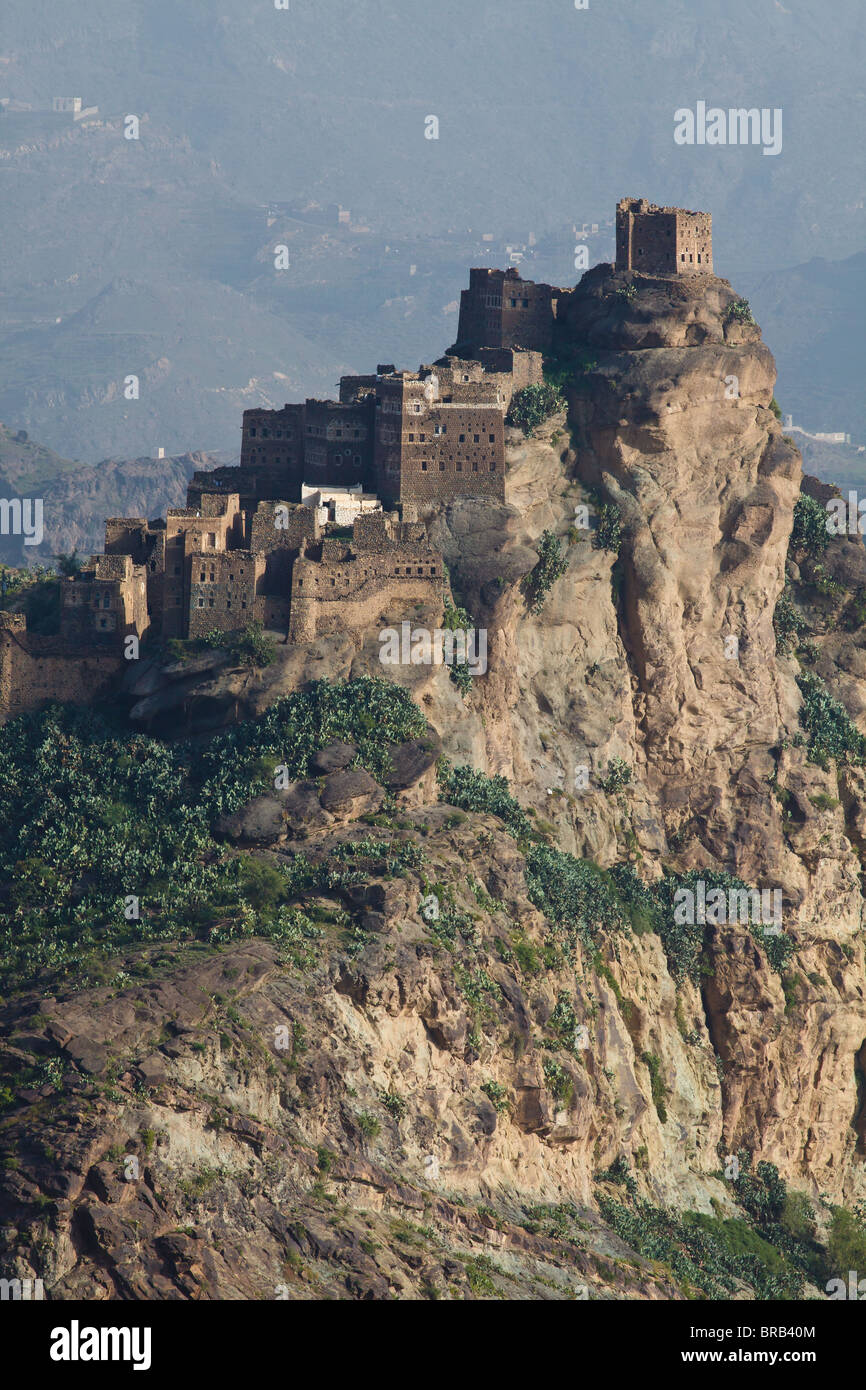 The fortified village of AlZayah in the Haraz Mountains, Yemen Stock Photo Alamy