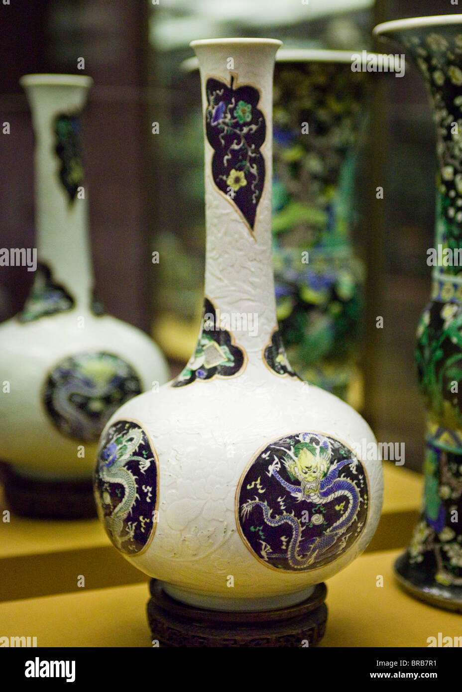 Ancient Chinese porcelain bottle vase Kangxi reign, 17th century Stock Photo Alamy