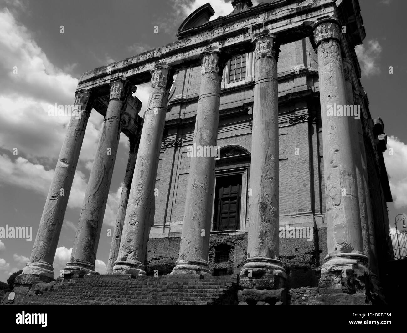 Roman ruins Black and White Stock Photos & Images - Alamy