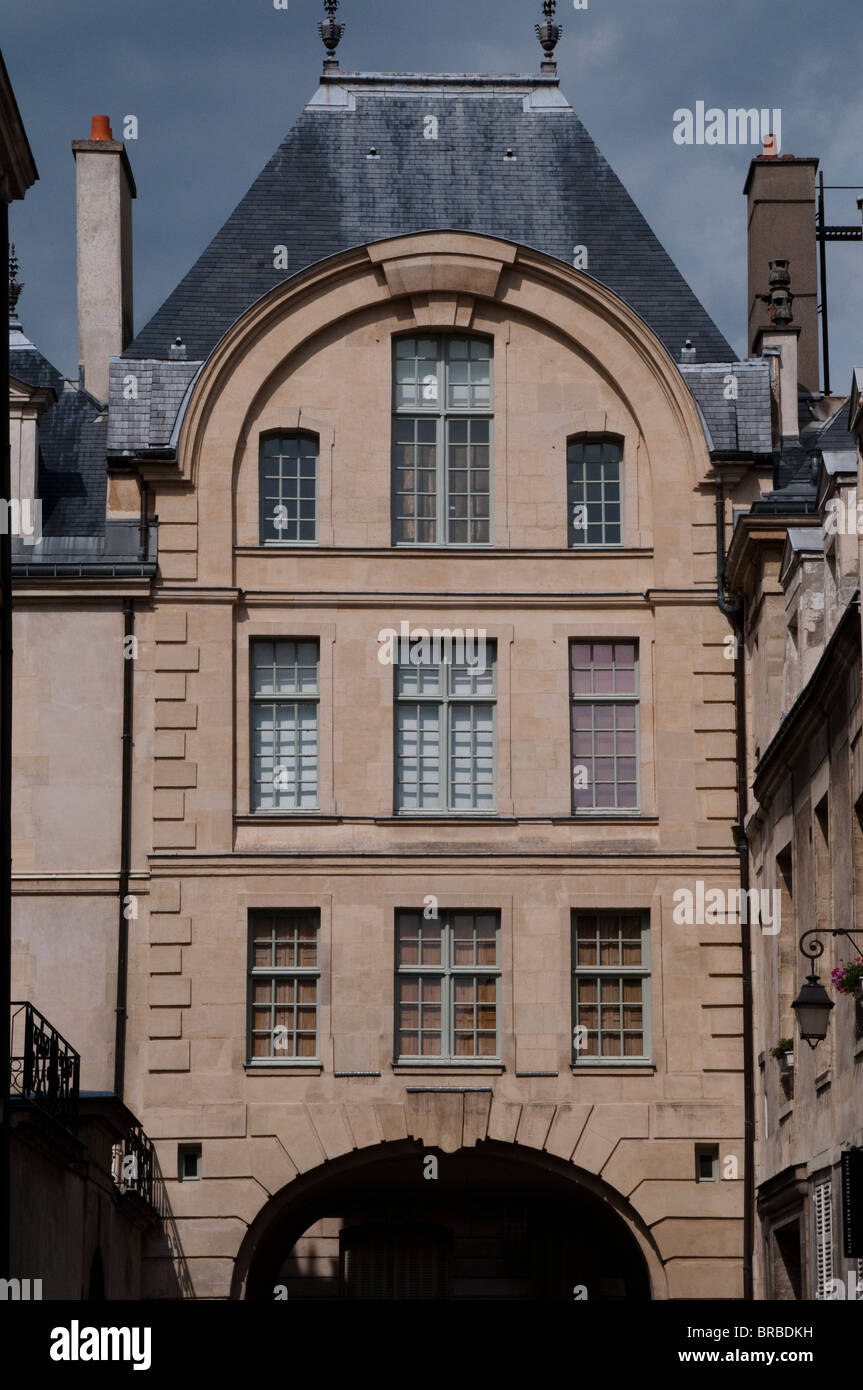 Mansion on Ile St Louis, Paris, France Stock Photo