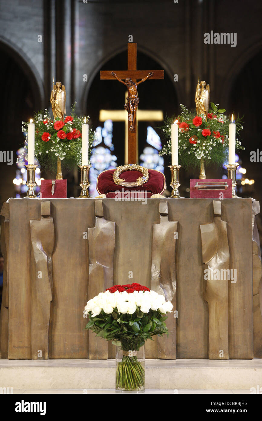 Holy relics on the main altar, Notre Dame Cathedral, Paris, France Stock Photo