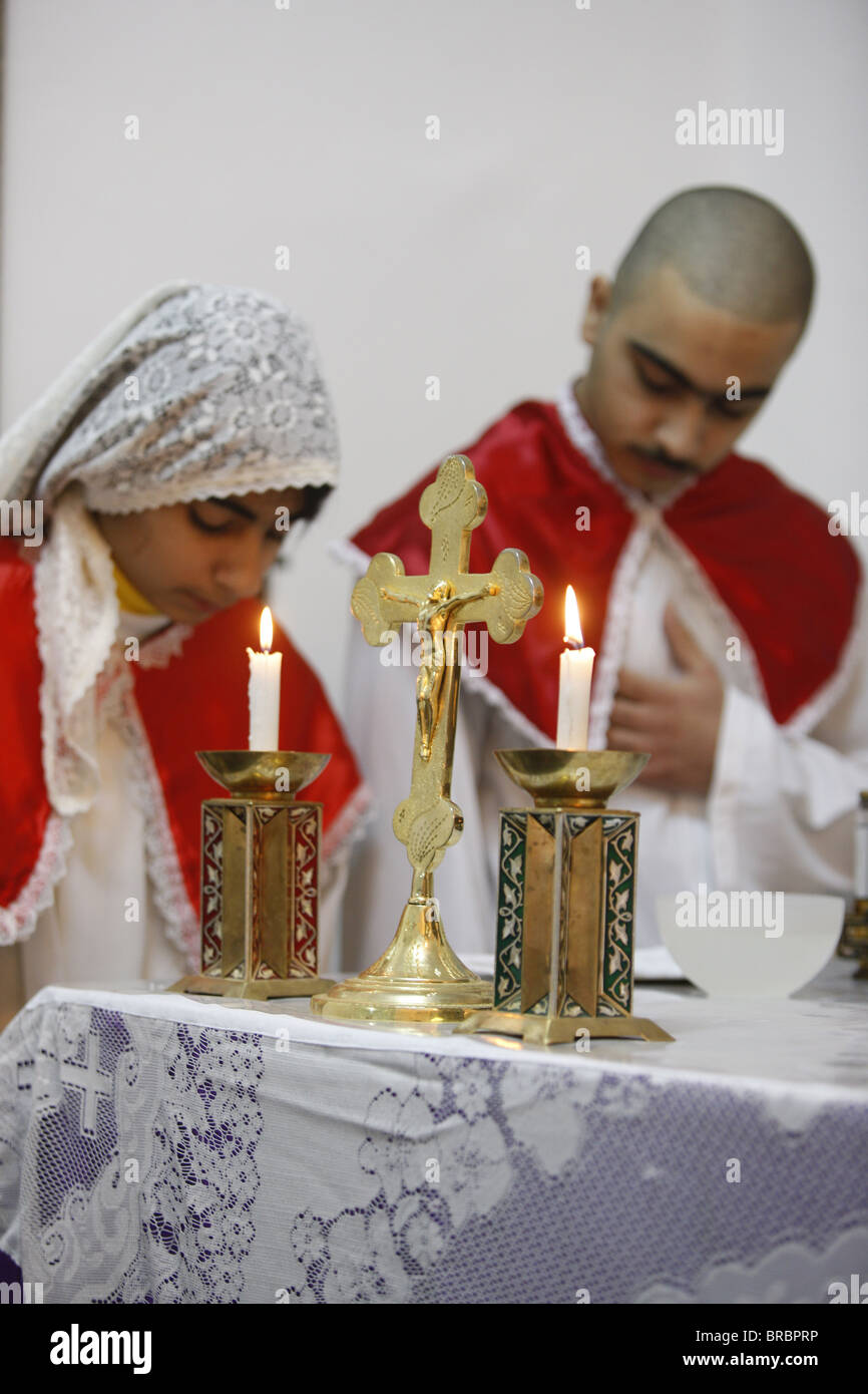 Chaldean woman hi-res stock photography and images - Alamy