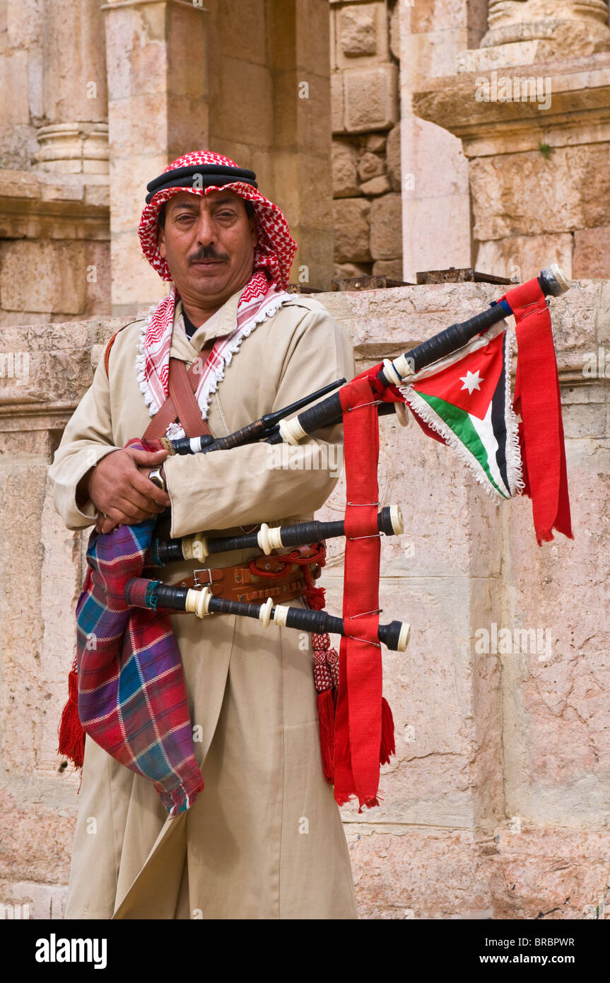 Middle east bagpipes hires stock photography and images Alamy