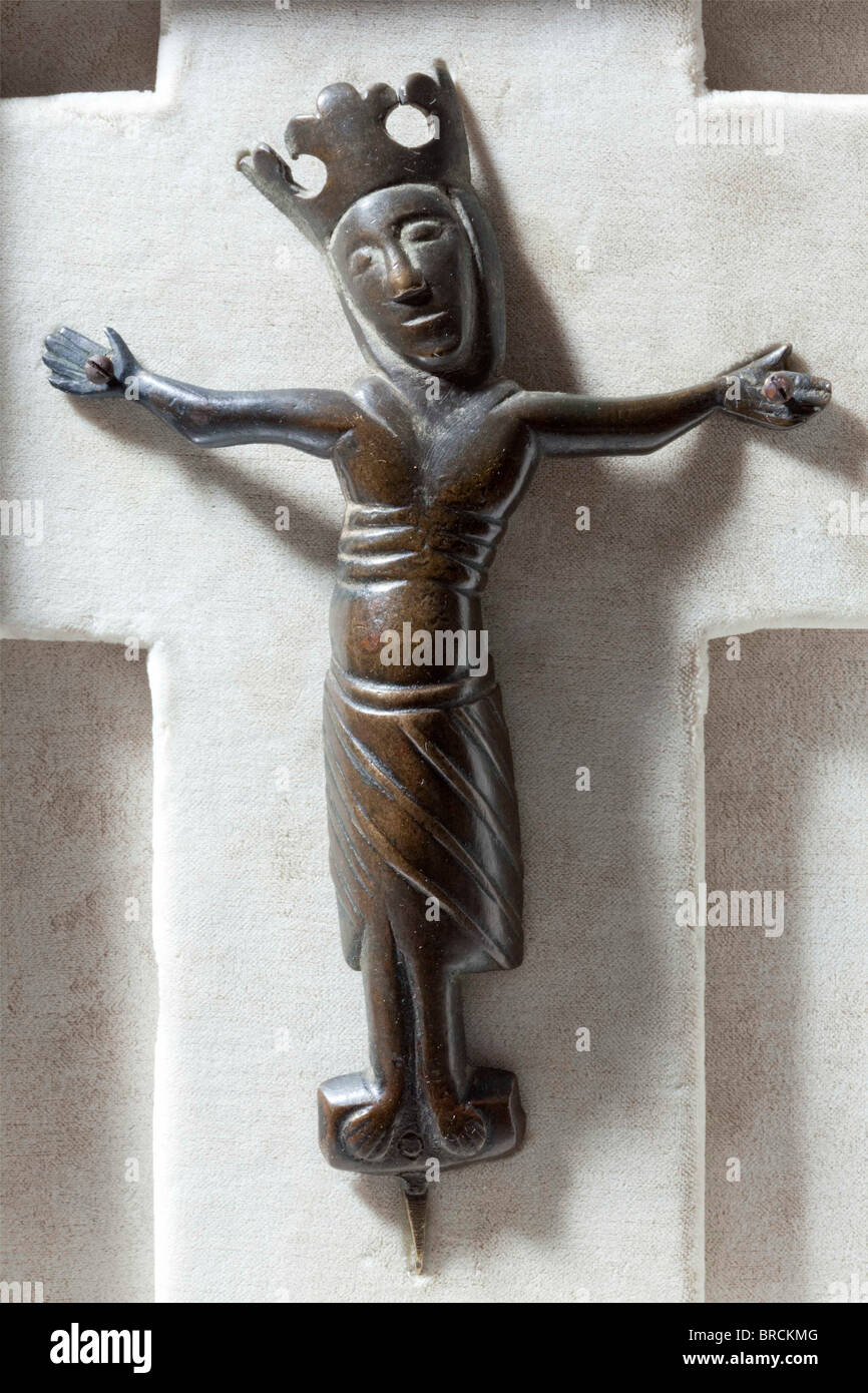 A French figure of Christ crucified, Limoges, 13th century Bronze. Well-elaborated figure, the head slightly inclined to the right, openwork crown, the loincloth with helical stripe pattern. Healthy patina, the right hand a replacement. Height with pin 16 cm. Cf. a similar figure, Vanderbilt Art Association Acquisition Fund 1979.0073. historic, historical, 13th century, handicrafts, handcraft, craft, object, objects, stills, clipping, clippings, cut out, cut-out, cut-outs, Stock Photo