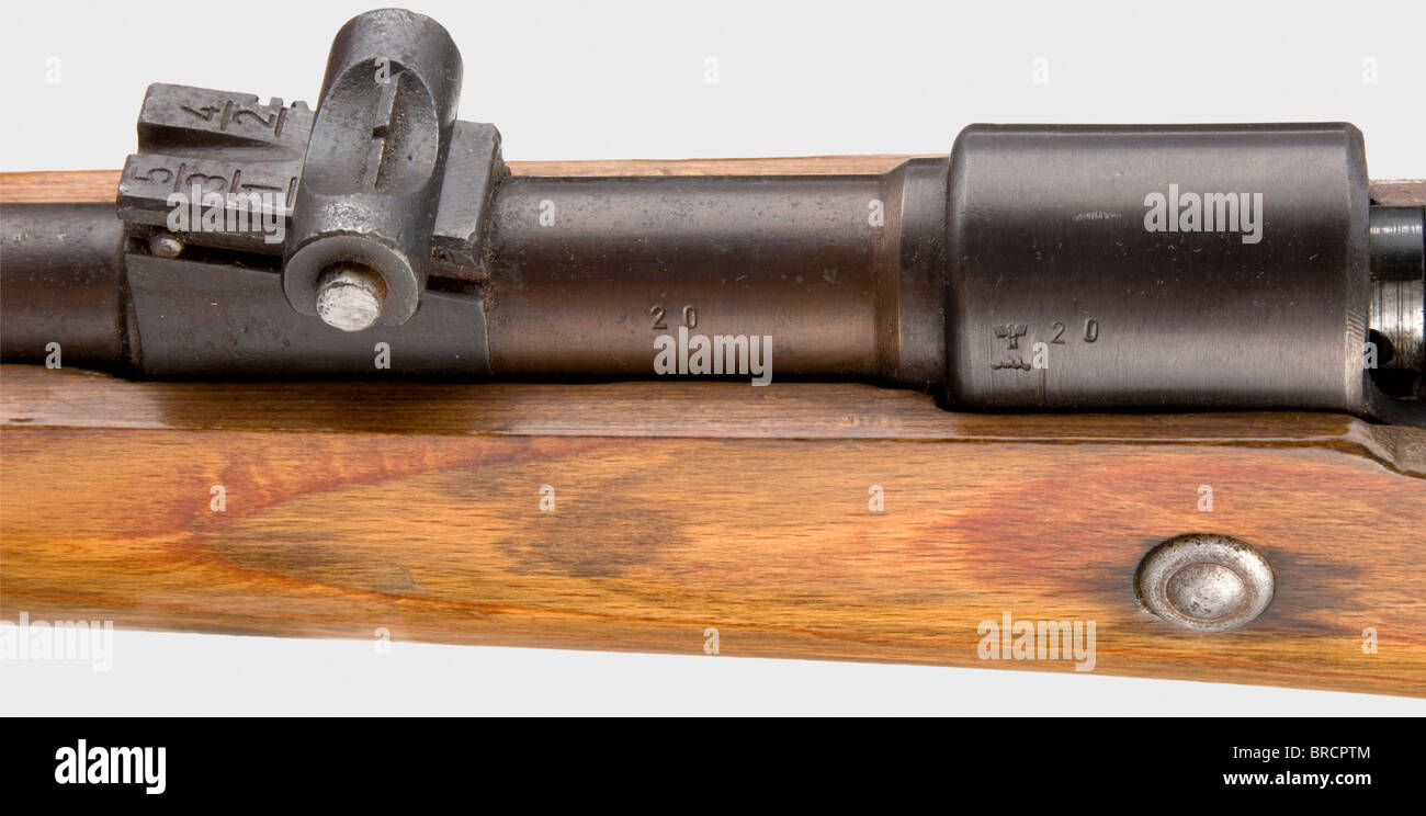 Firearms 20th century hi-res stock photography and images Alamy