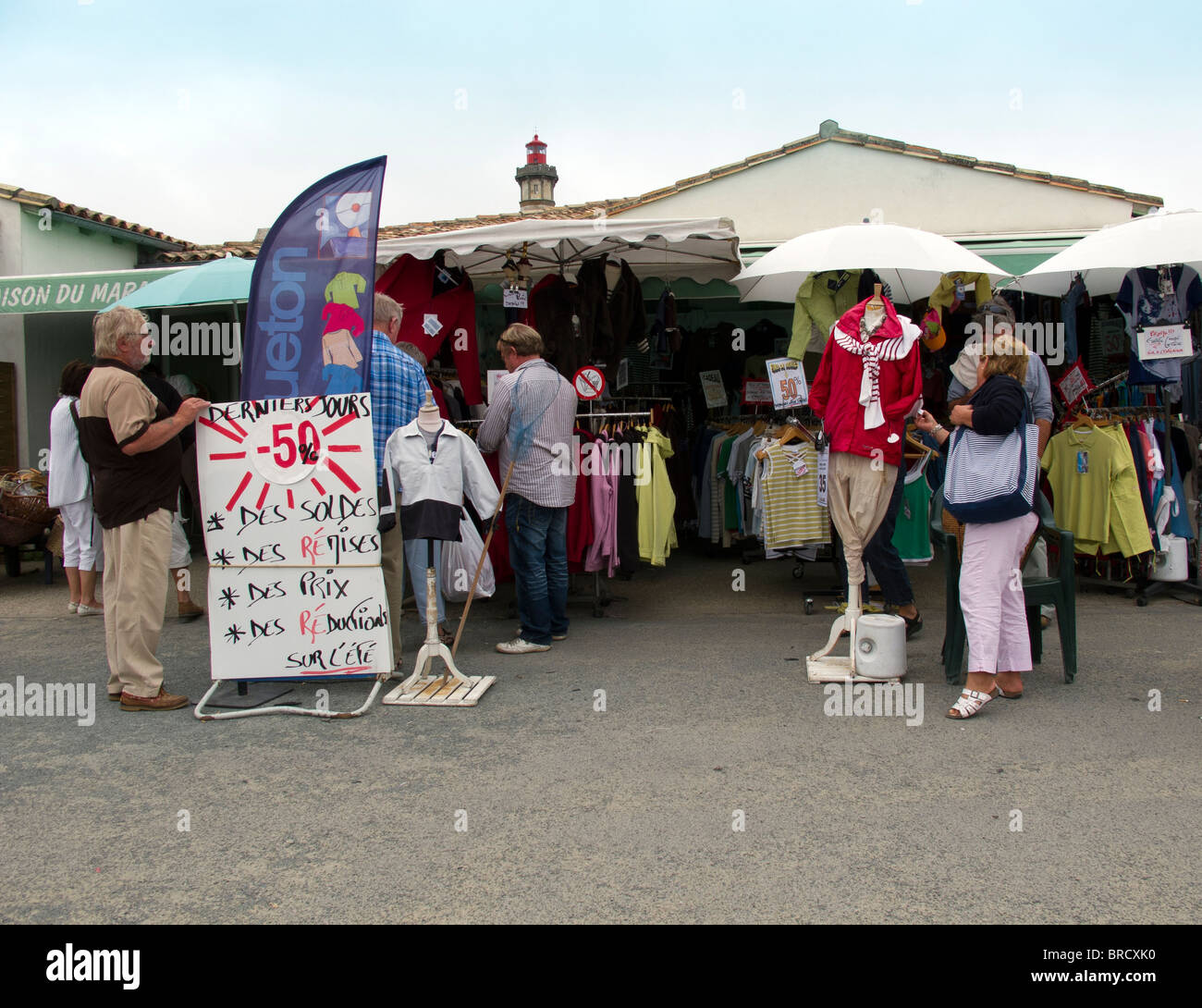 Clothes on sale france hi-res stock photography and images - Alamy