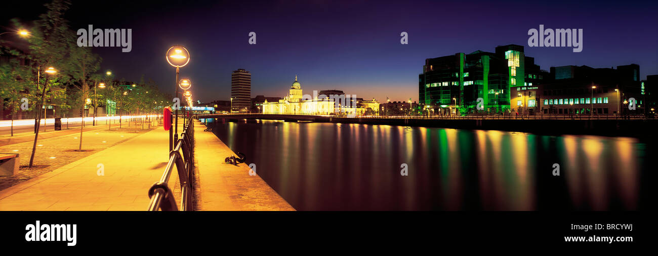 Custom House And Ifsc, River Liffey, Dublin, Ireland Stock Photo