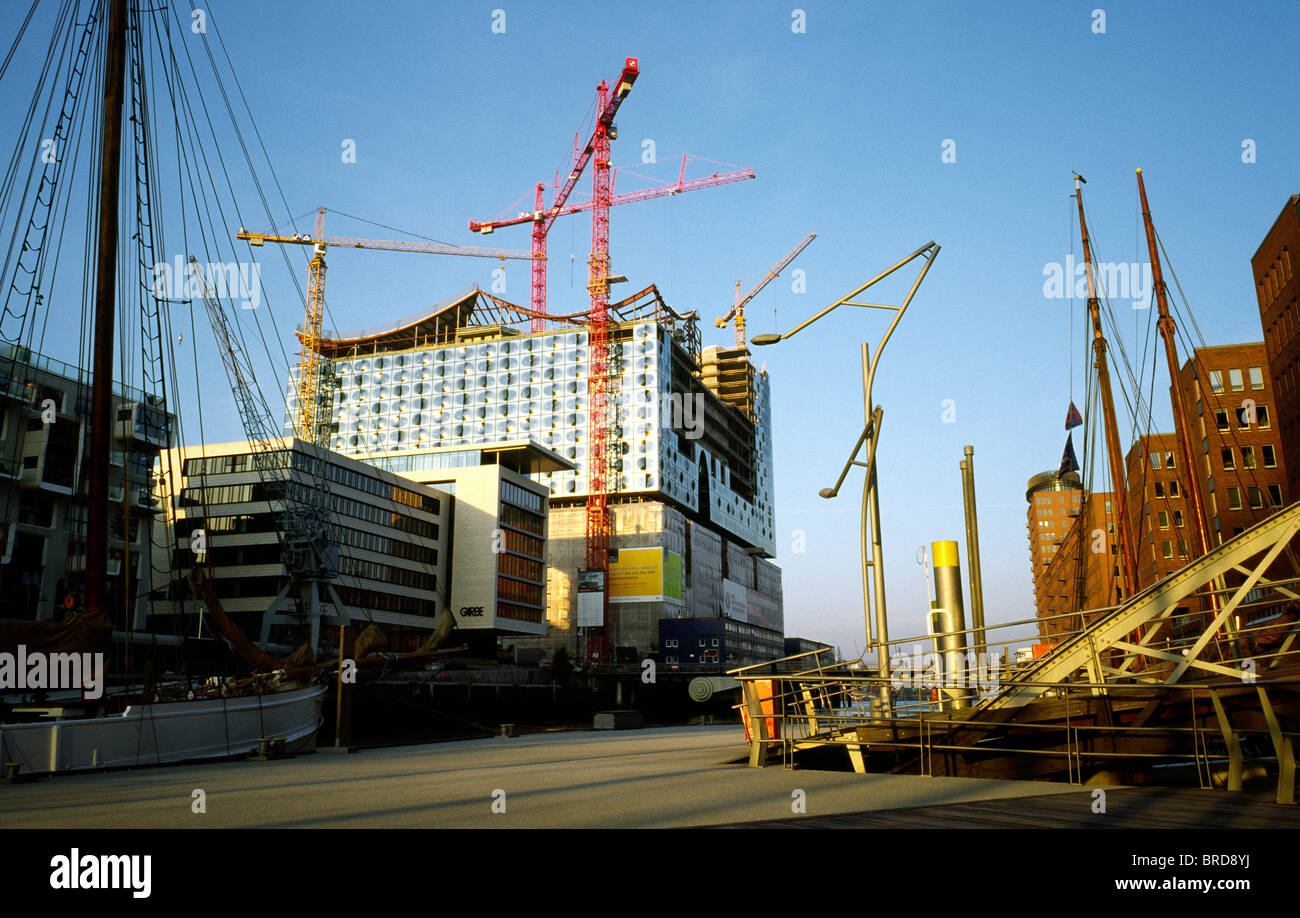 Construction site of the future Elbphilharmonie (concert hall) on top of Kaispeicher A at Hafencity in Hamburg. Stock Photo