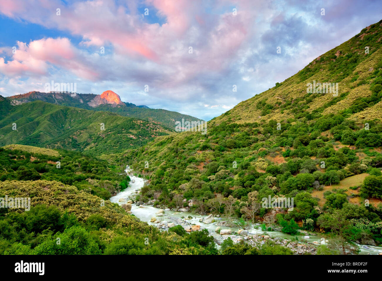 Middle fork kaweah river hires stock photography and images Alamy