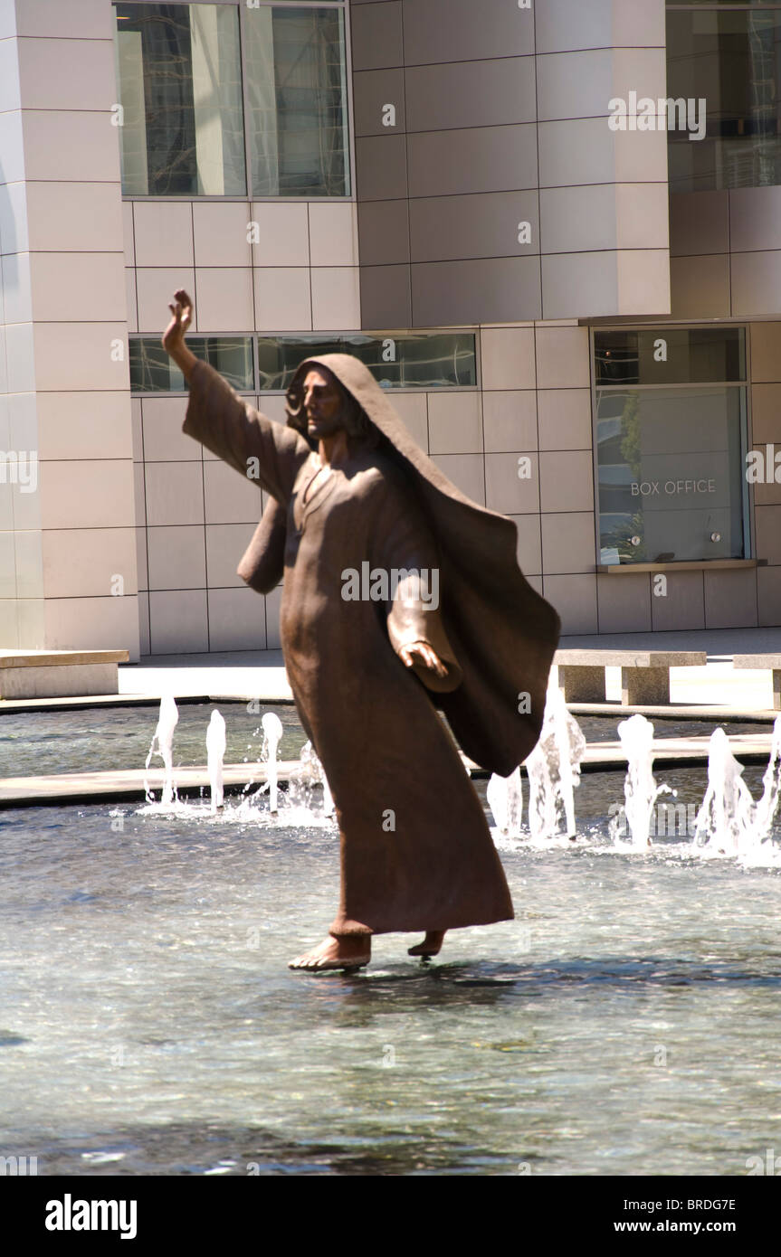 Bronze Sculpture of Jesus Christ, Crystal Cathedral, California, USA Stock Photo Alamy