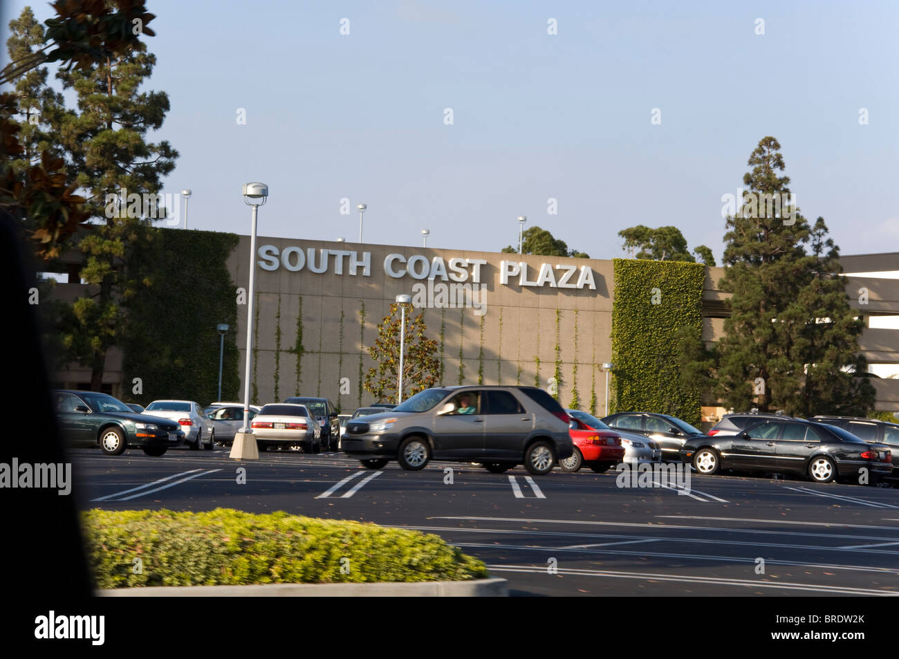 Bridge of Gardens South Coast Plaza Editorial Stock Photo - Image of mall,  shopping: 105358833