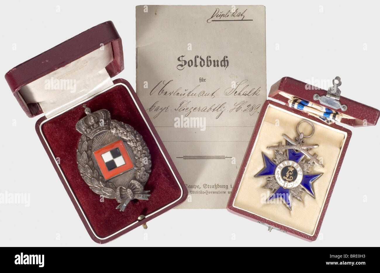 Oberleutnant Karl Schalk, Bavarian Flight Detachment (A) 289, decorations, award certificates, documents and photographs Bavarian Badge for Aviation Observation Officers, hollow backed silver issue with pinned devices in coloured enamel, punched 'Karl Pöllath - Schrobenhausen - Silber' on the fluted reverse plating. In a wine red case with gold stamping on the lining cover 'Carl Poellath - k. b. Hoflieferant - Schrobenhausen'. Possession document no. 334 dated 27 October 1917 (with Kb RIR 5). Iron Cross 2nd Class of 1914, in a black award p historic, historical, Stock Photo