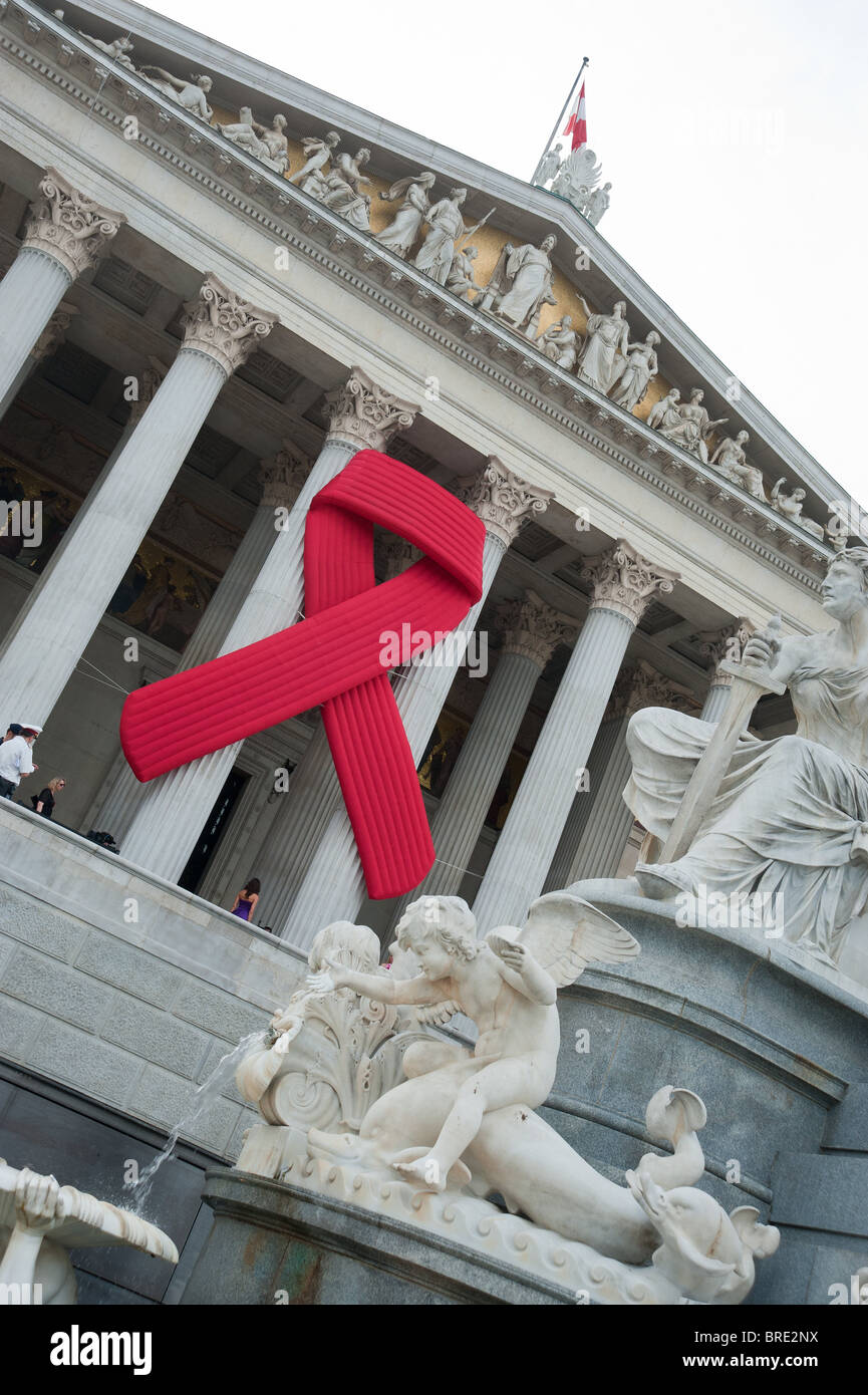 Wien, Parlament, AIDS-Schleife - Vienna, Parliament, Red Ribbon Stock Photo