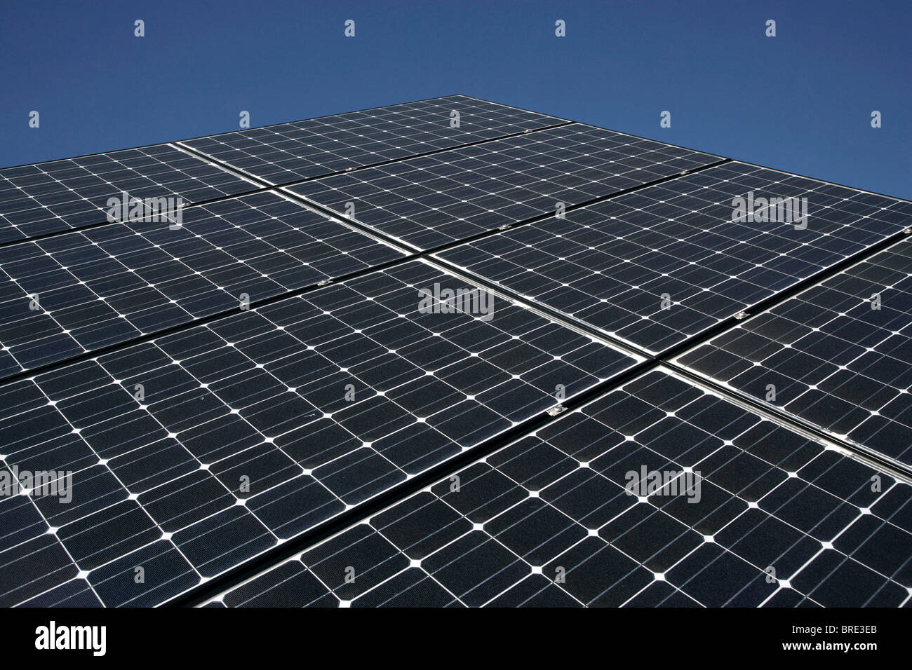 Solar panels hi-res stock photography and images - Alamy