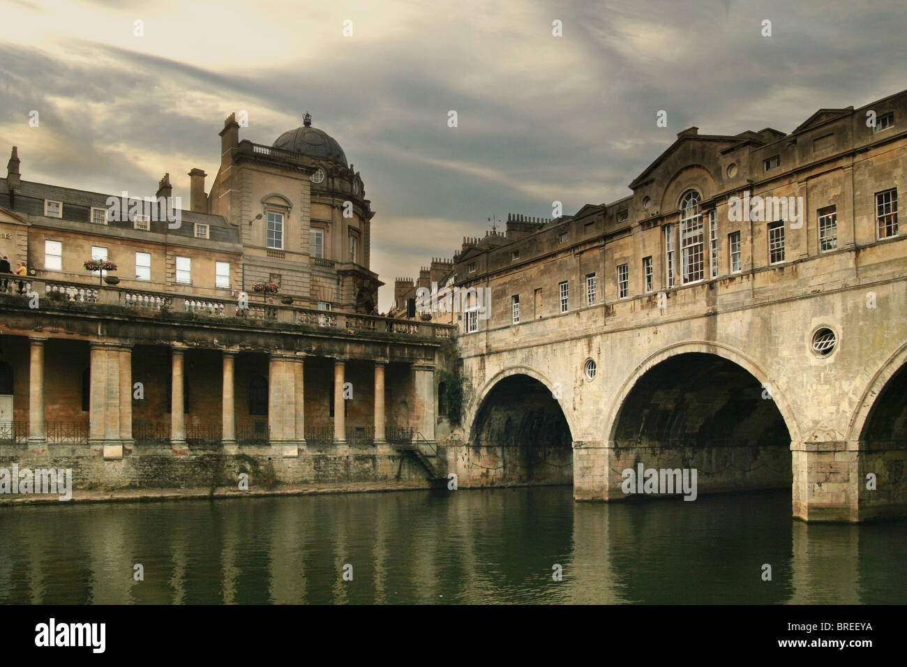 Pulteney Bridge on the River Avon, Bath, England, UK Stock Photo