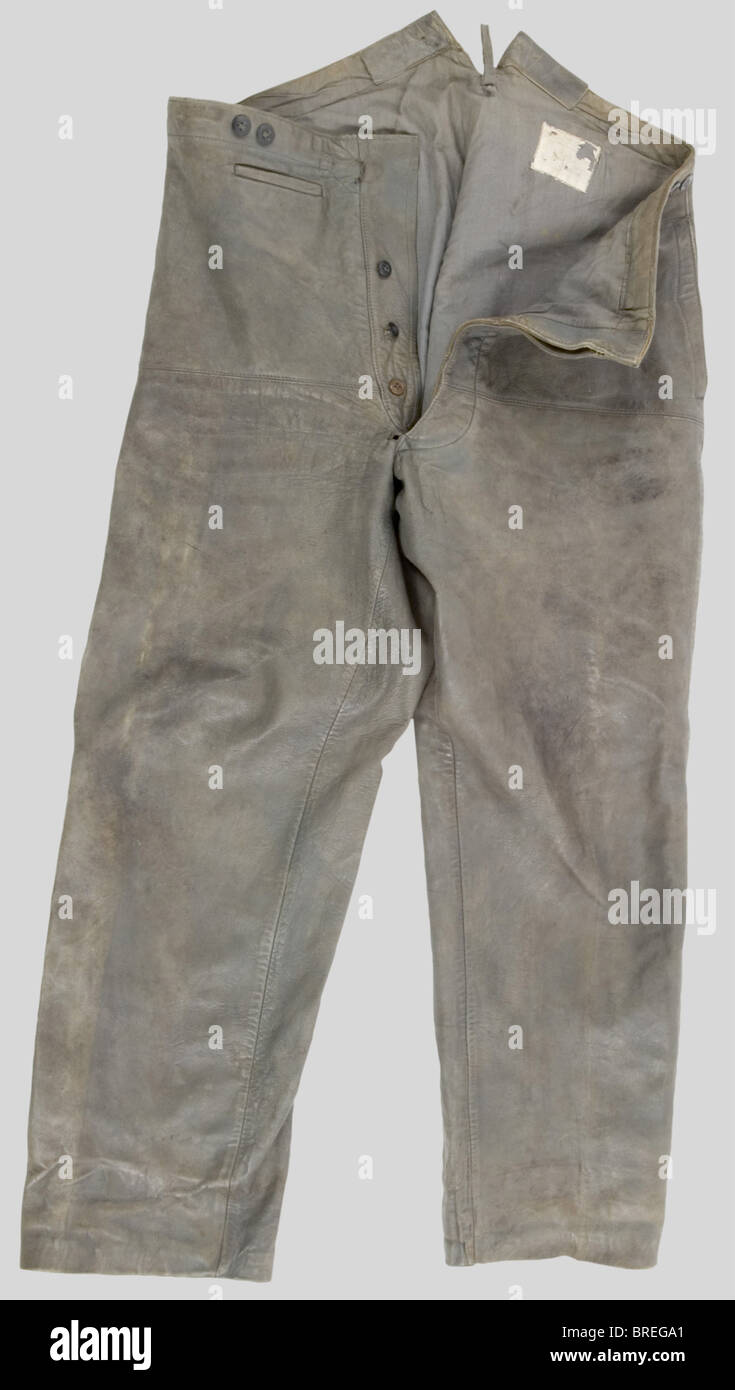 Kriegsmarine, Pantalon de pont de la Kriegsmarine, en cuir gris., , Stock Photo