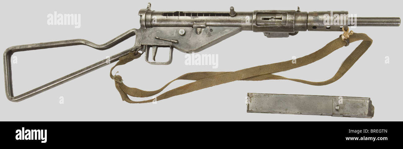 Armes à feu, STEN MK II, à crosse squelette, calibre 9mm Parabellum, no.  K35507, marqué SECO, gravée à la pointe sèche sur le cîté gauche du carter  mécanisme "ANDREVIT", chargeur piqué. Première