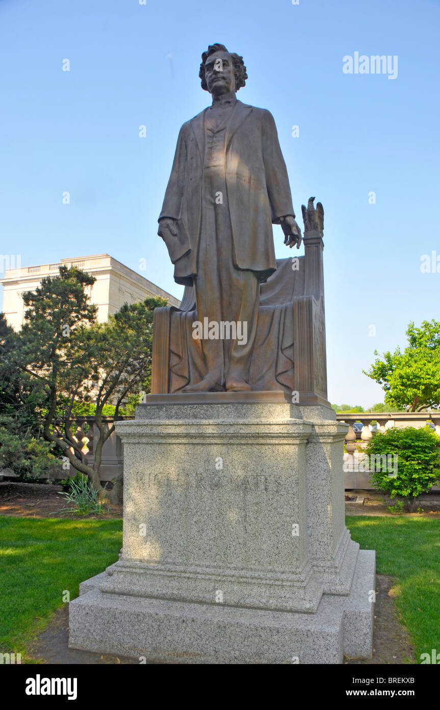 Governor Richard Yates Statue Illinois State Capitol Building