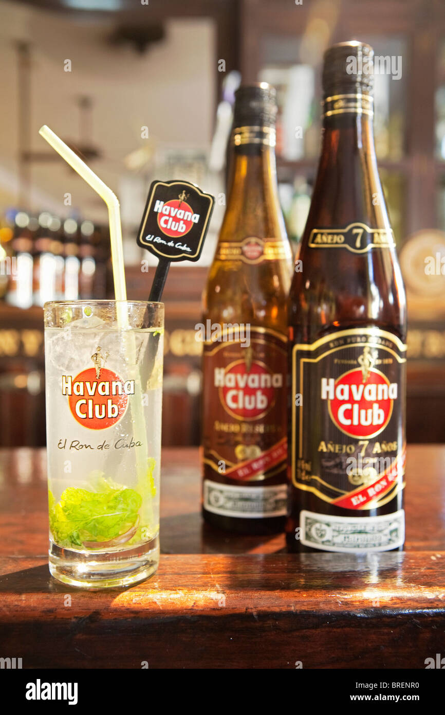 HABANA VIEJA BAR HAVANA CLUB BOTTLES OF RUM AND MOJITO Stock Photo Alamy