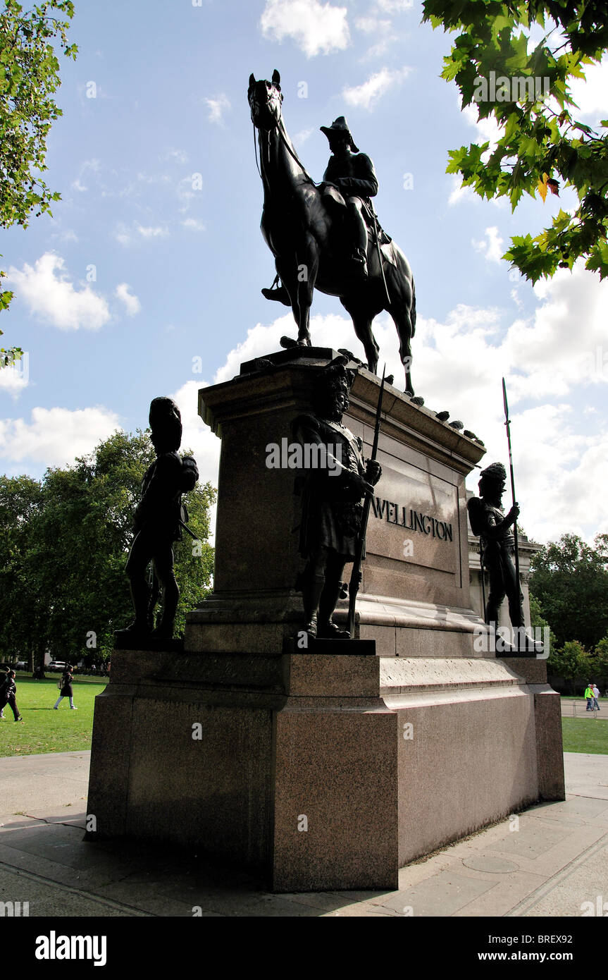 Wellington statue hyde park corner hires stock photography and images Alamy