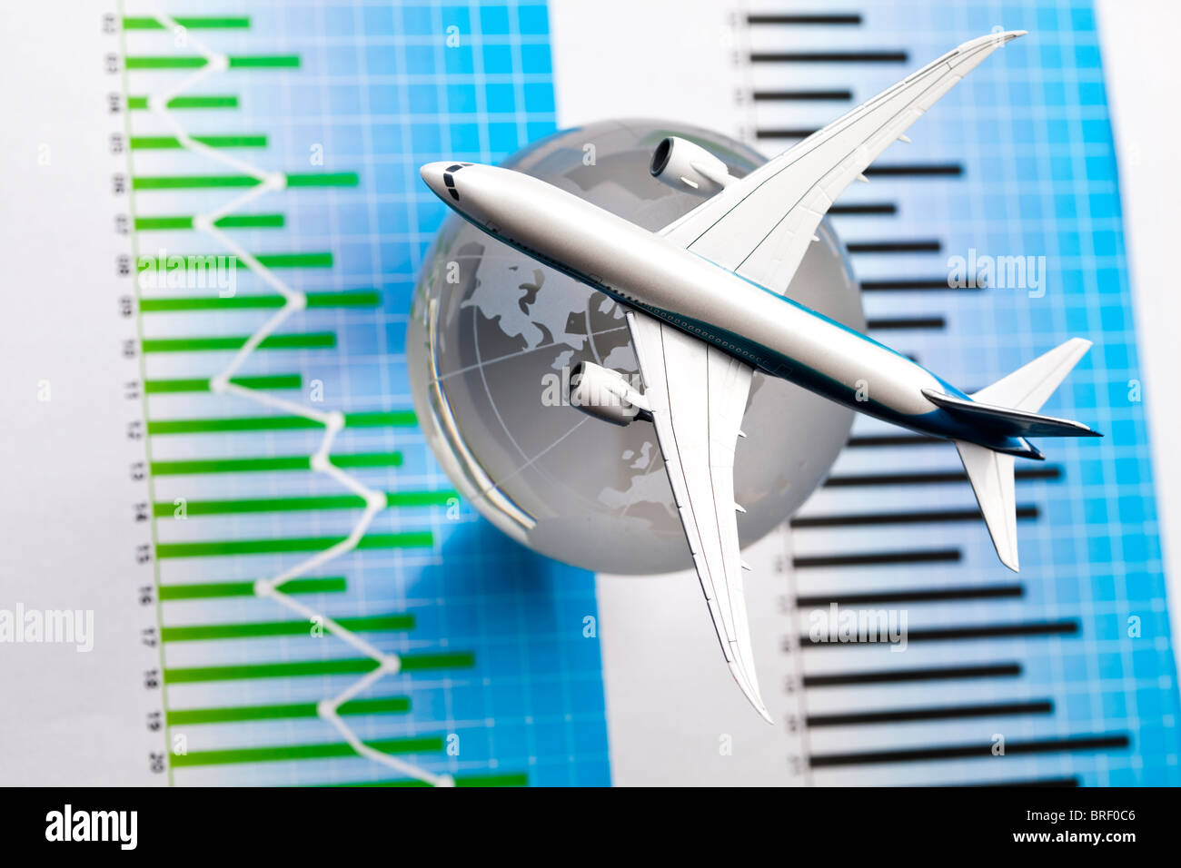 Globe illustration airplane hi-res stock photography and images - Alamy