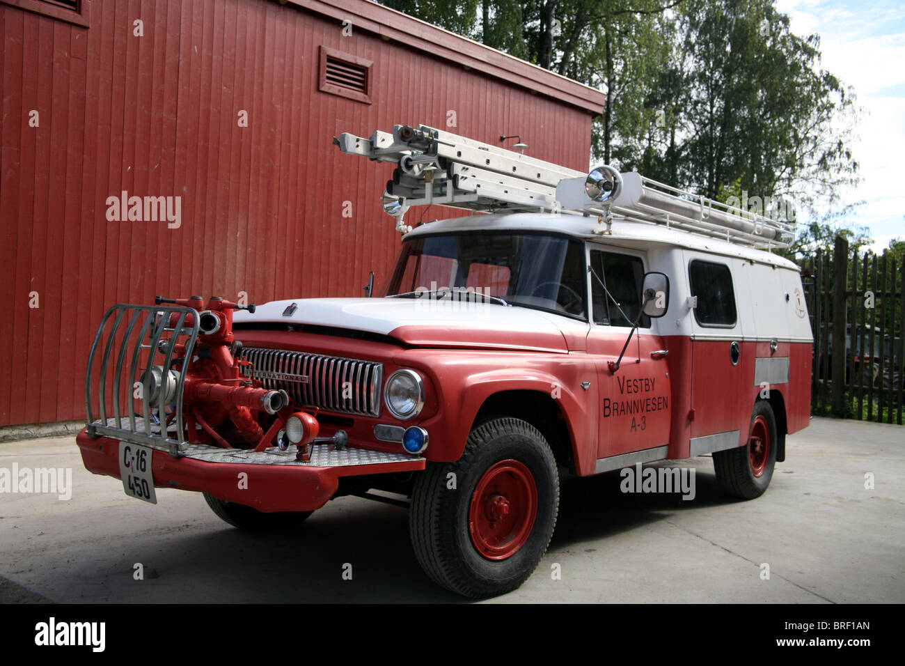 9,925 Vintage Fire Engine Images, Stock Photos, 3D objects, & Vectors