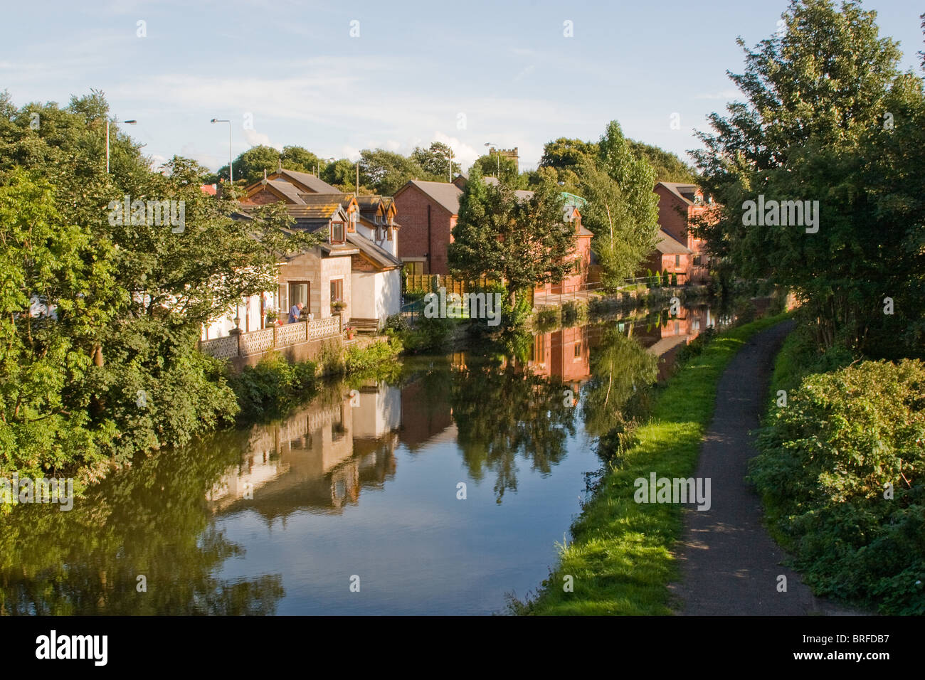 Liverpool = Leeds canal Maghull merseyside Stock Photo Alamy