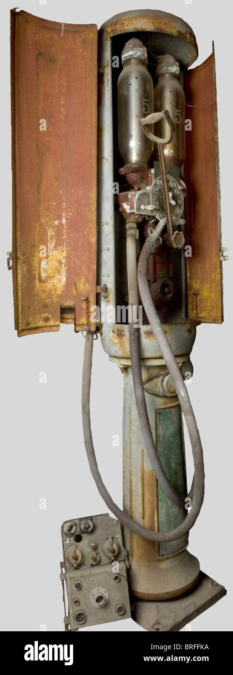 A petrol pump for a civil gas station, complete with its distribution system., historic, historical, 20th century, technical, technic, material, materials, device, devices, equipment, equipments, utensil, piece of equipment, utensils, technology, militaria, military, object, objects, stills, clipping, clippings, cut out, cut-out, cut-outs, Stock Photo