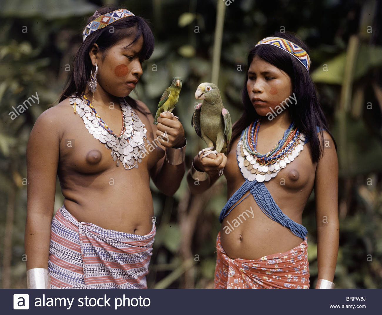 Tribal Girls Naked Gifs