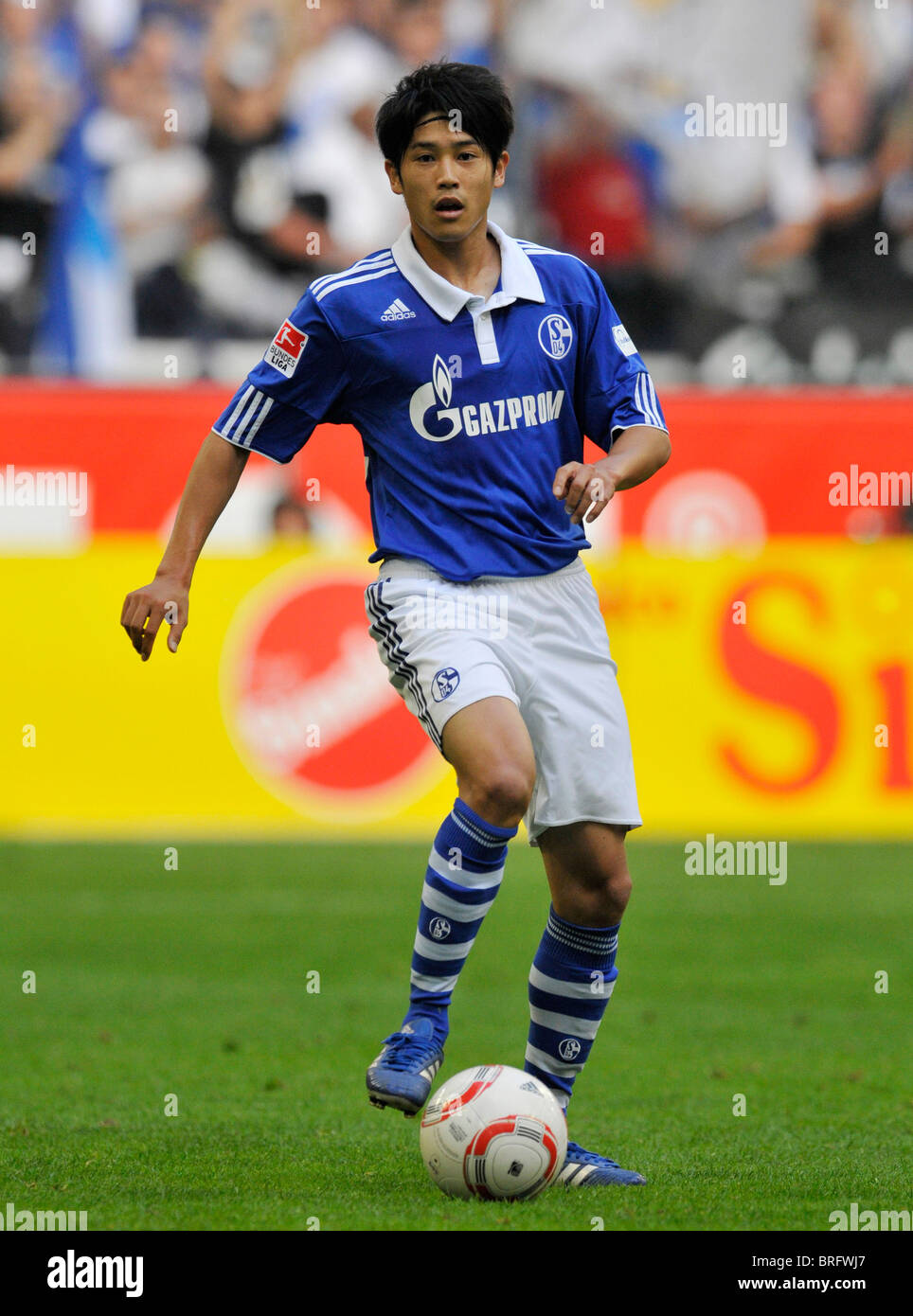 Autographe Foot | FC SCHALKE 04 | 2010 | Atsuto UCHIDA