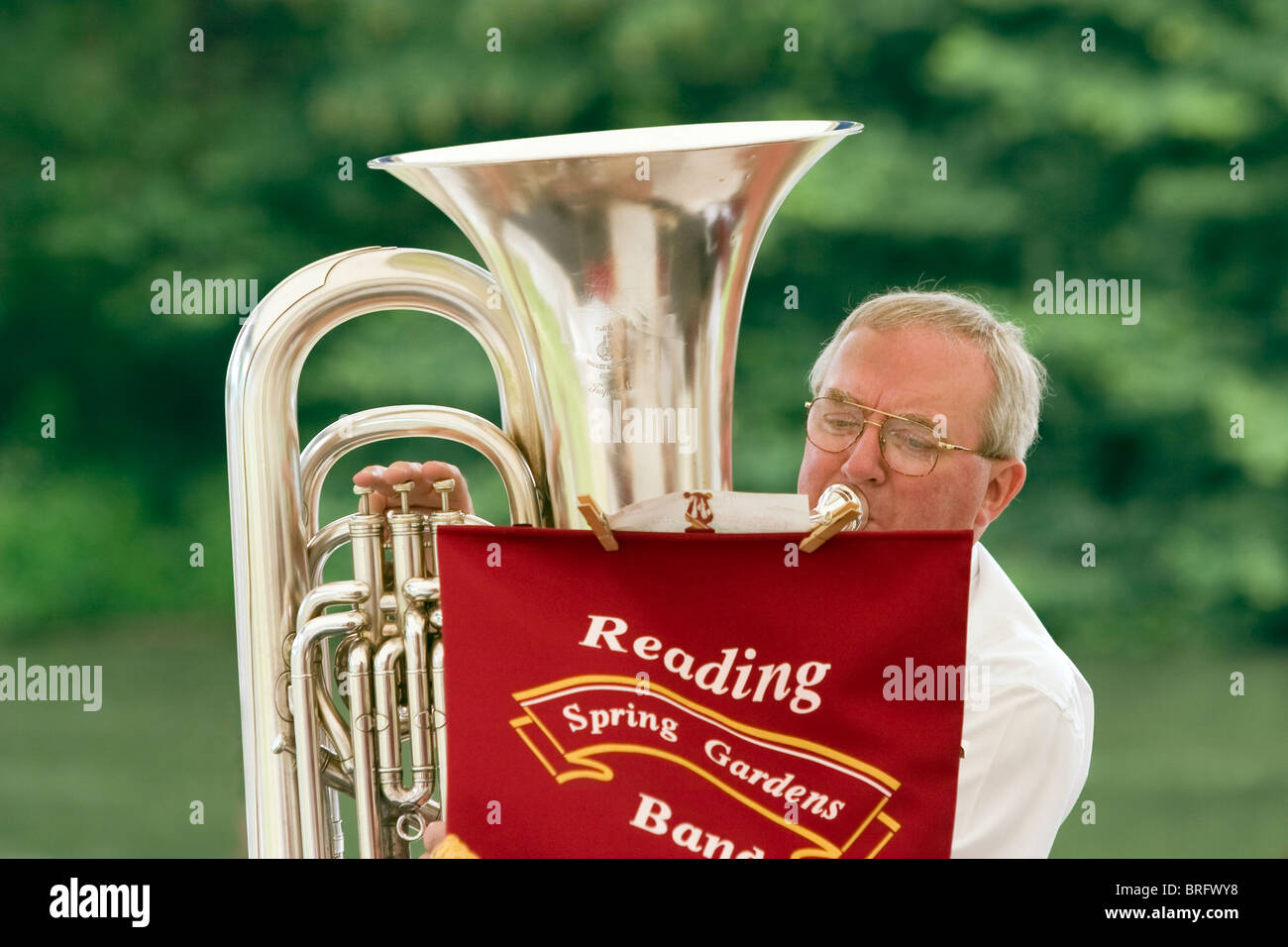 Large brass musical instrument hi-res stock photography and images - Alamy