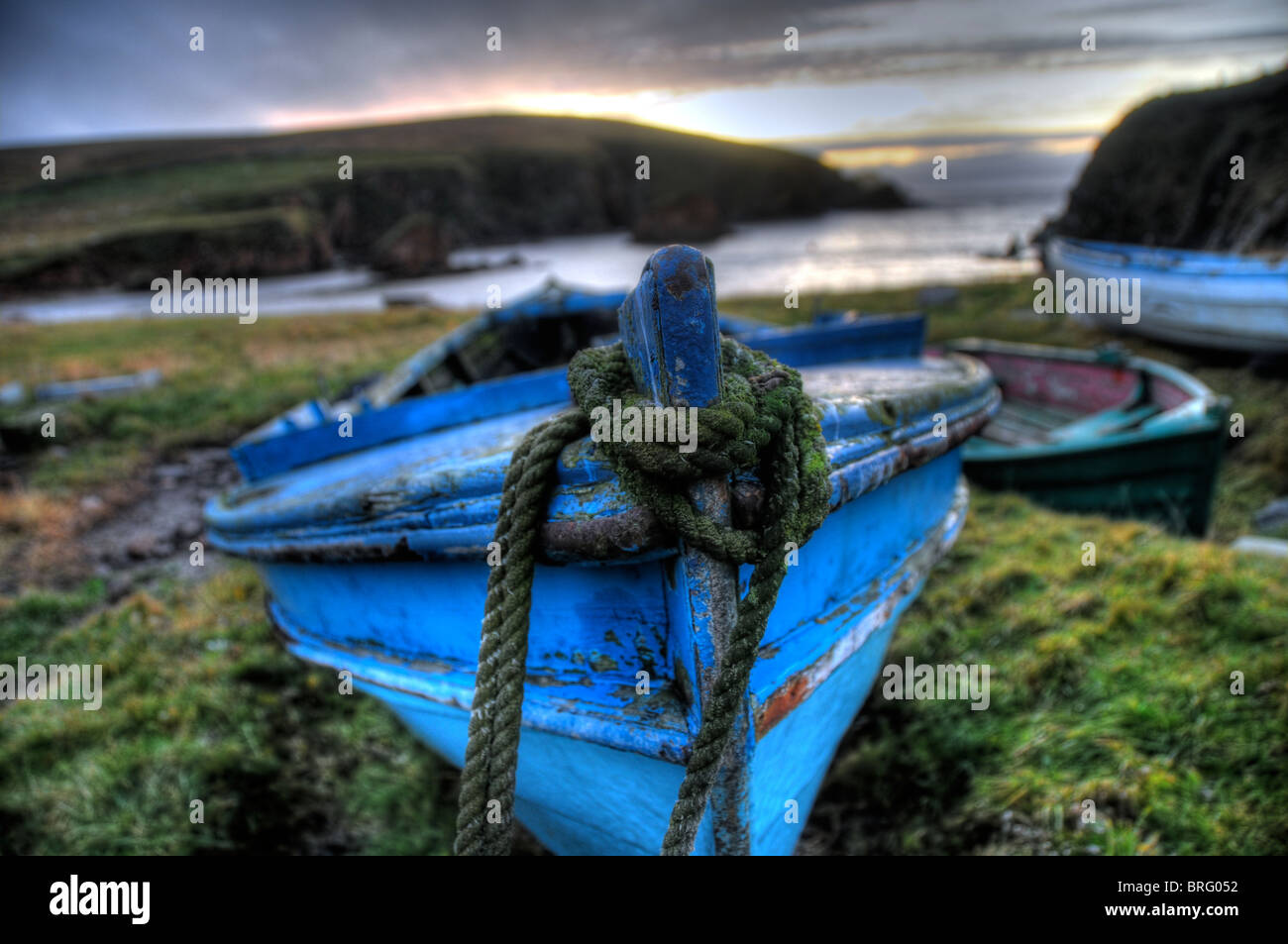 Boat tied up hi-res stock photography and images - Alamy