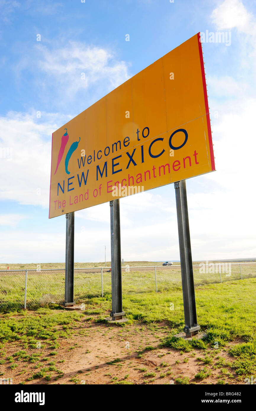 New Mexico State Line Border Sign Stock Photo Alamy