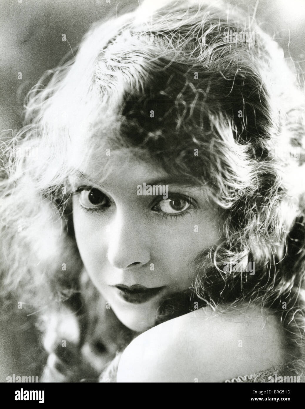 LILLIAN DIANA GISH (1893-1993) US stage, screen and TV actress here about  1922 Stock Photo - Alamy, image size:1038x1390