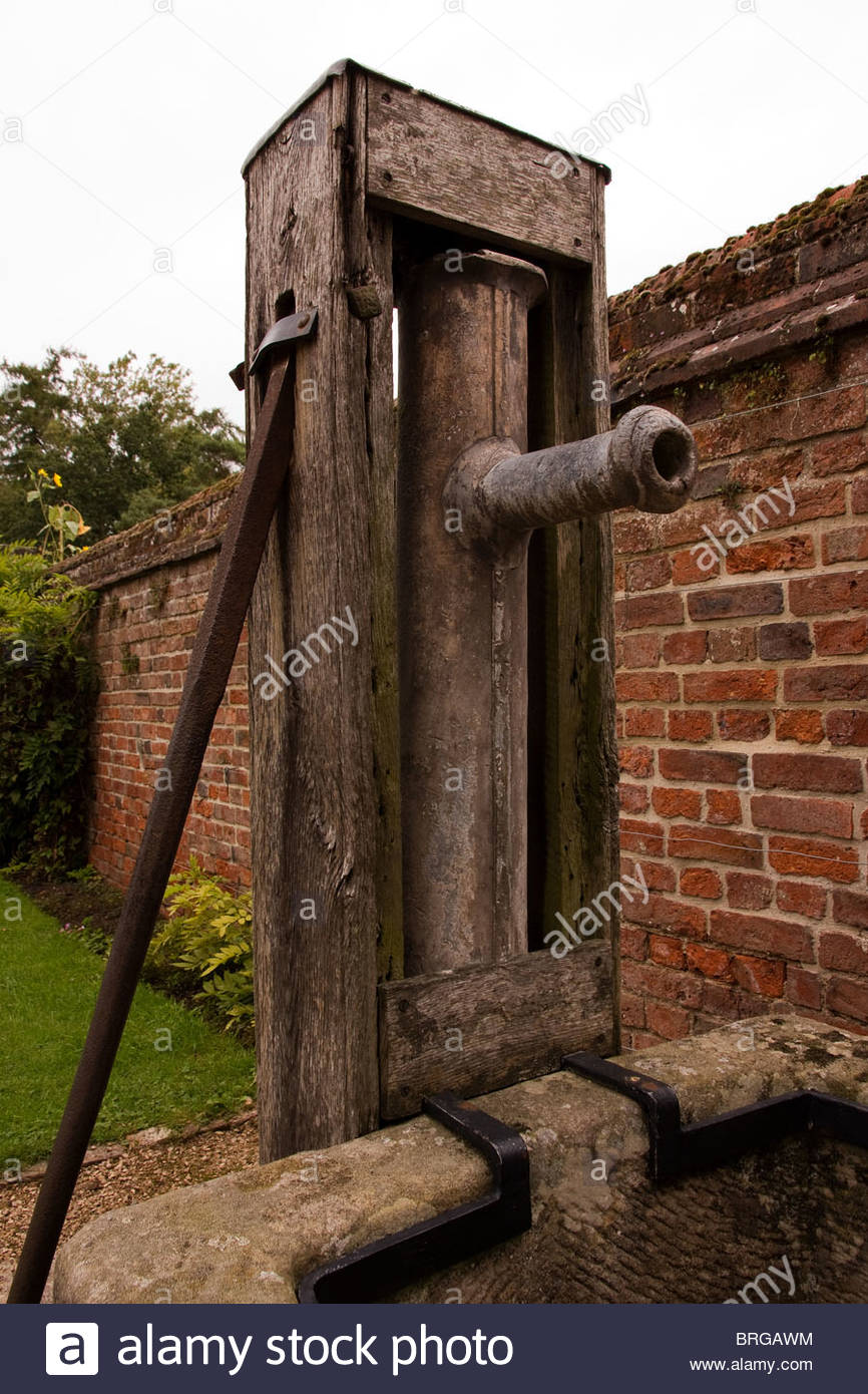 Old Water Trough High Resolution Stock Photography and Images Alamy