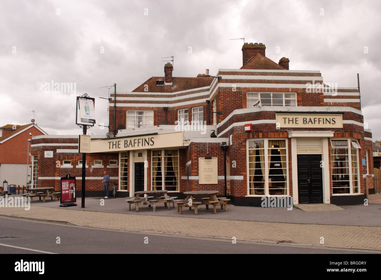 Portsmouth Pubs The Baffins Copnor Stock Photo Alamy