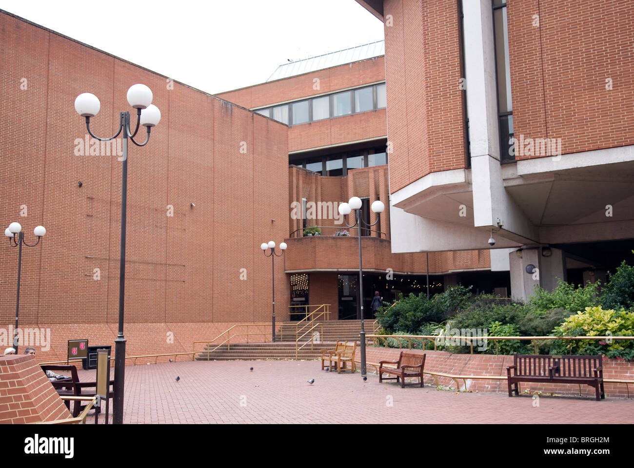 London, Kensington & Chelsea Town Hall in Hornton Street Stock Photo Alamy