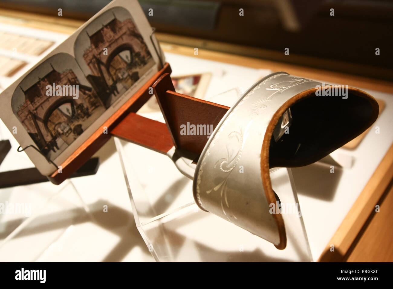 3d glasses vintage hi-res stock photography and images - Alamy