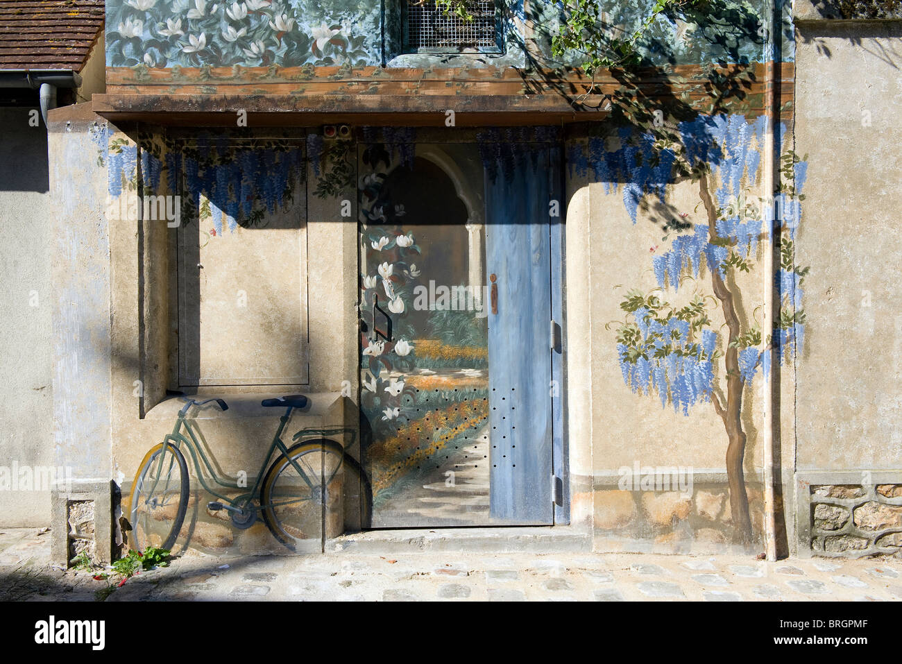 Painted Wall Garden High Resolution Stock Photography And Images Alamy