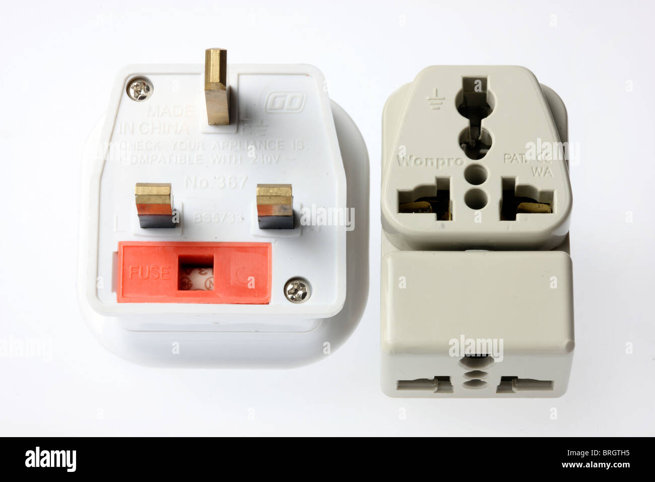 Power adapter plug and socket, for connecting different electrical