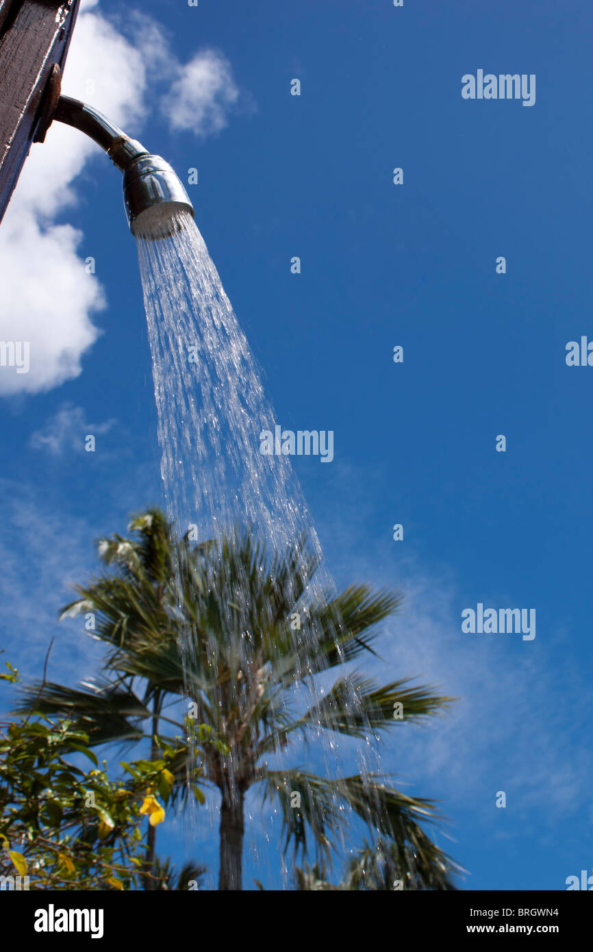 Outdoor shower hires stock photography and images Alamy