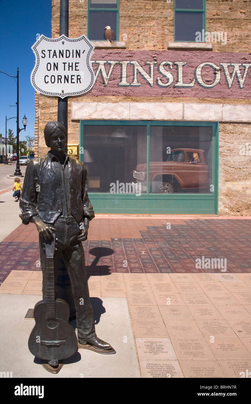standing on the corner statue winslow route 66 arizona Stock Photo Alamy