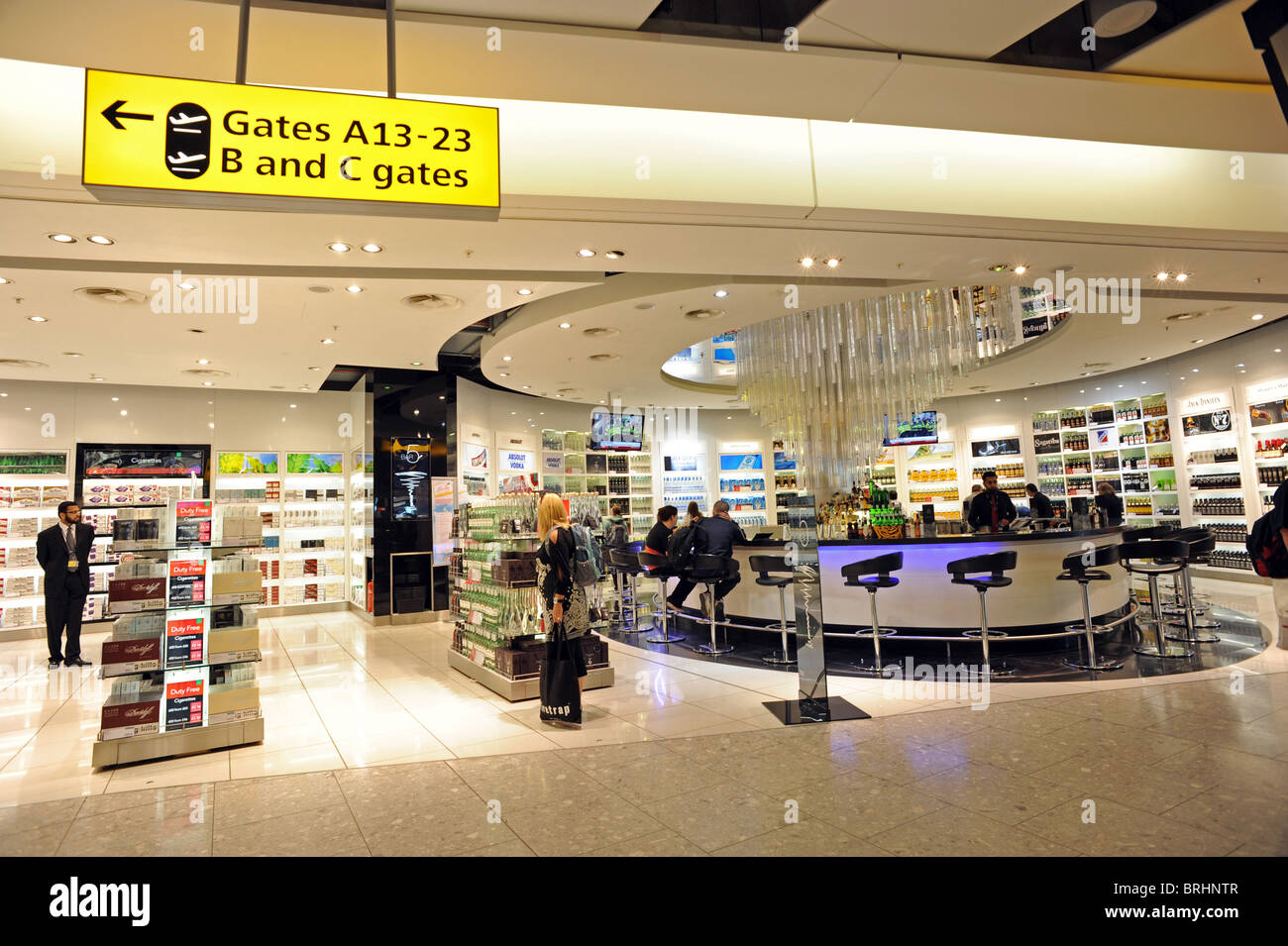 Terminal 5 heathrow cocktail bar hires stock photography and images