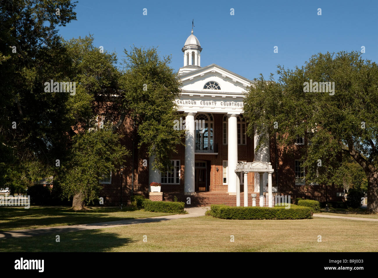 The Calhoun County Courthouse in the town of St. Mathews, SC, USA Stock