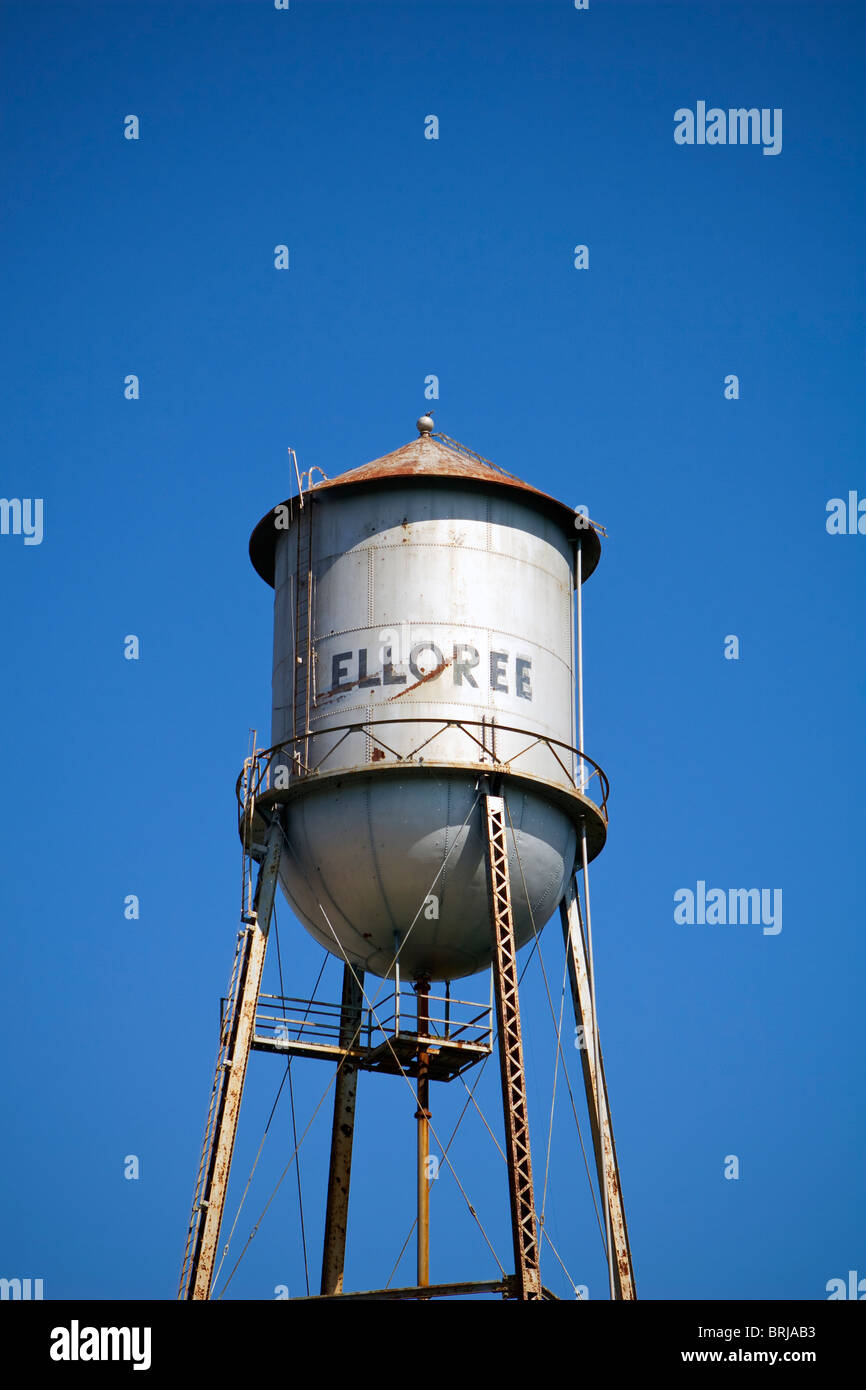 Old metal water tower in the small southern town of Elloree, SC, USA Stock Photo Alamy