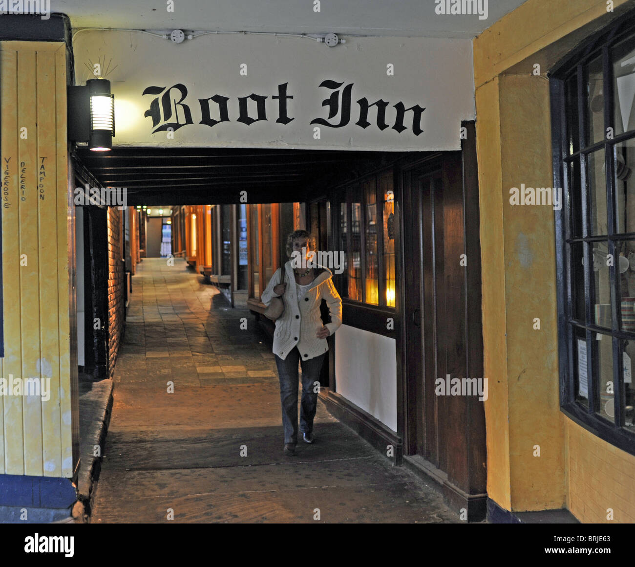 Ye Olde Boot Inn established 1643 in Chester city centre UK Stock Photo