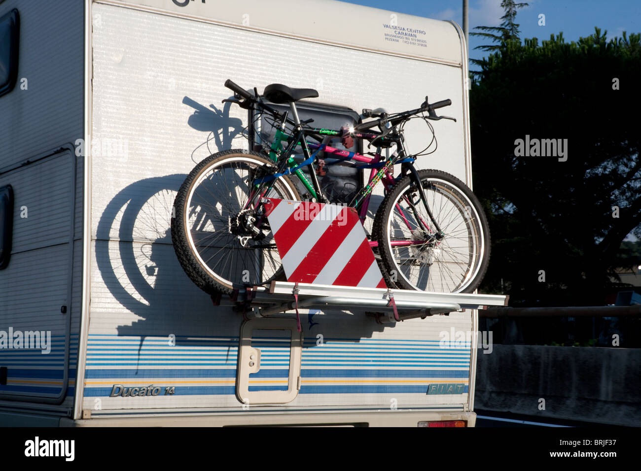 bike rack for back of camper trailer